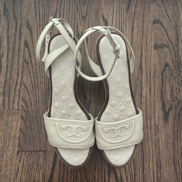 Brand new Tory Burch 7.5 wedge sandals - Picture 3 of 4